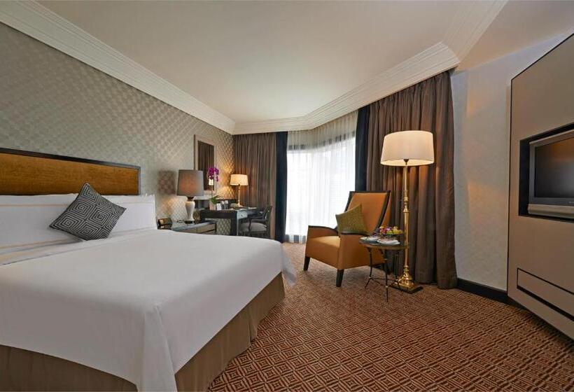 Deluxe Room King Size Bed, Grand Millennium Kuala Lumpur