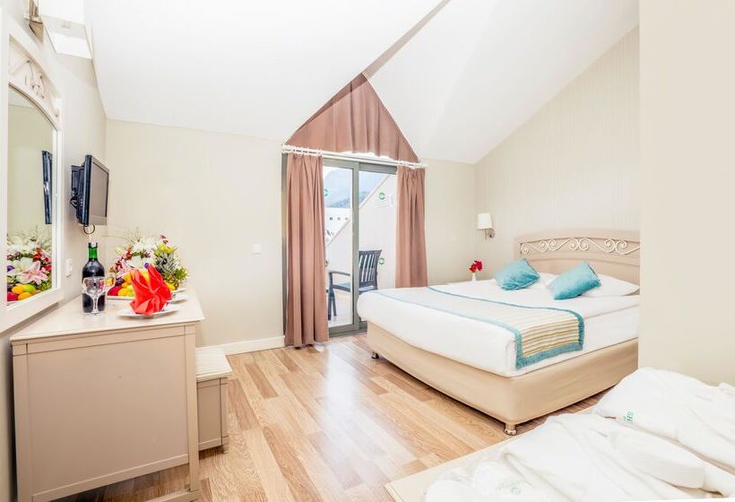 اتاق خانوادگی, Greenwood Kemer Resort