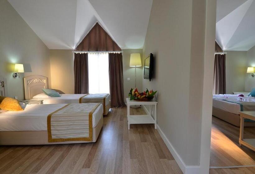 اتاق خانوادگی, Greenwood Kemer Resort