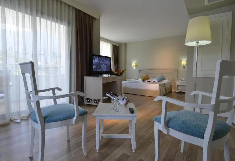 اتاق خانوادگی, Greenwood Kemer Resort
