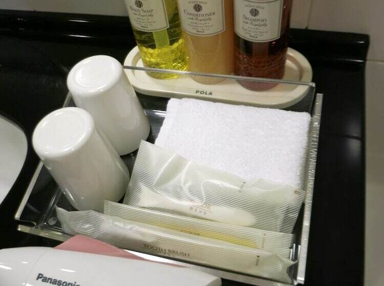 اتاق استاندارد, Hamilton Hotel Red
