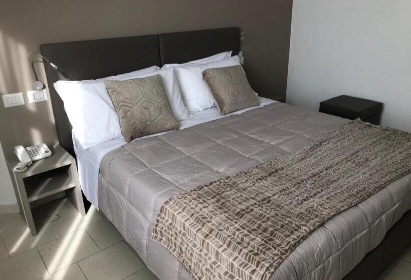 اتاق استاندارد, Inn