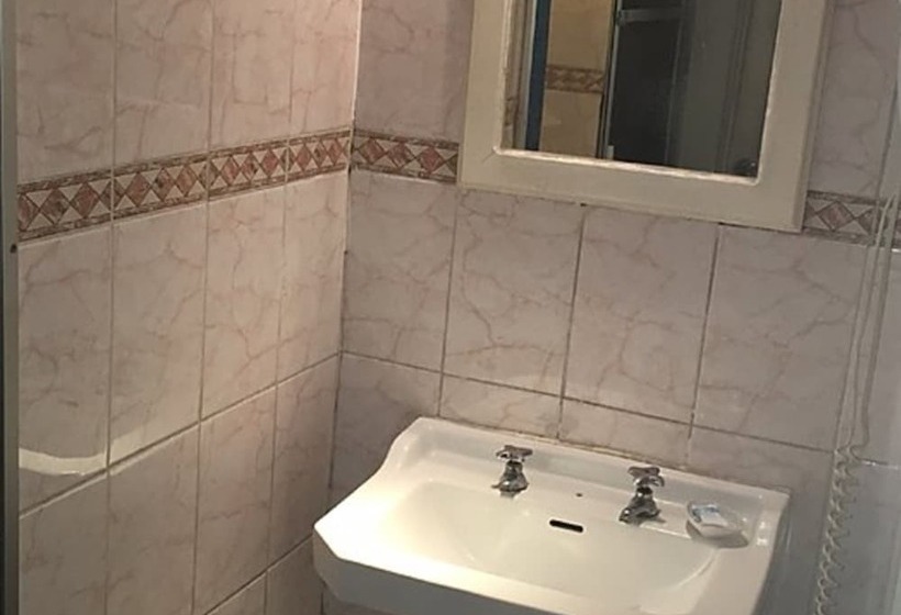 اتاق استاندارد سه نفره, Quito