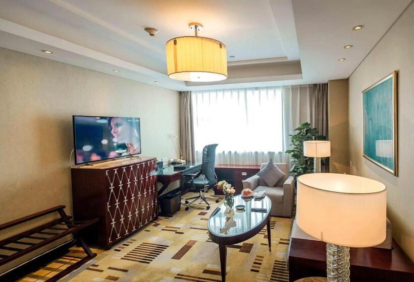 Business Suite Kingsize Bett, Sheraton Guiyang