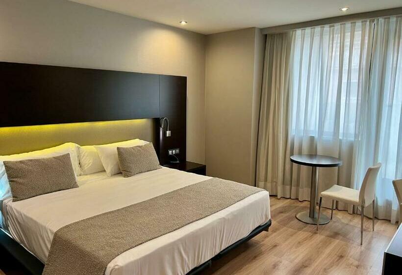 اتاق استاندارد, Turia Granada