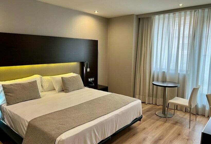 اتاق استاندارد, Turia Granada