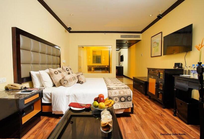 سوئیت اجرایی با تخت کینگ, Vivanta Ernakulam, Marine Drive