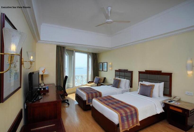 Executive Room Sea View, The Gateway  Marine Drive Ernakulam