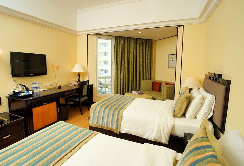 اتاق سوپریور با چشم‌انداز, Vivanta Ernakulam, Marine Drive