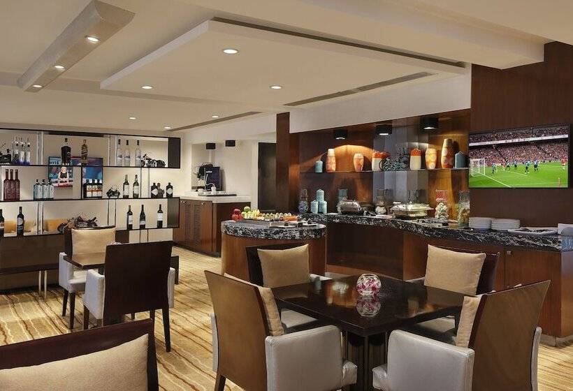 Habitación Premium, Novotel Mumbai Juhu Beach