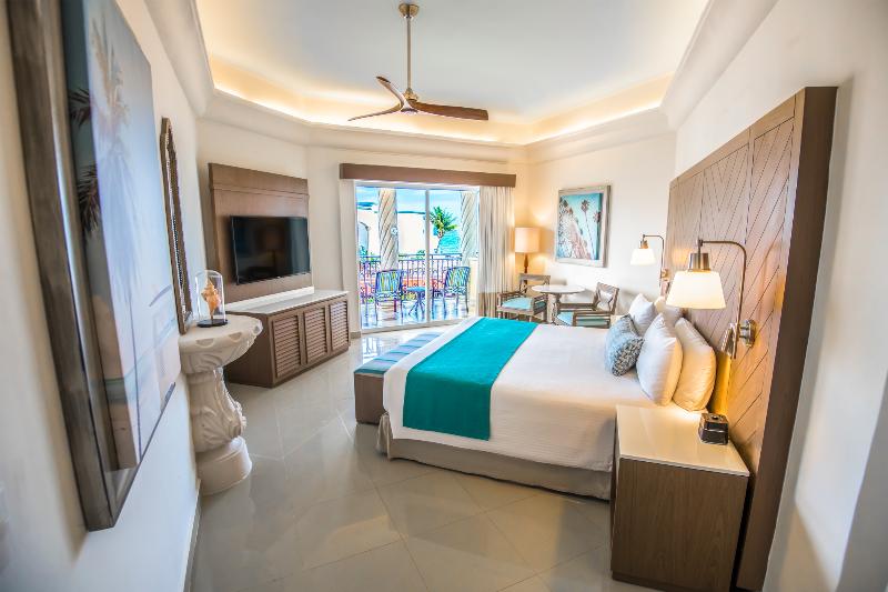 سوییت جونیور با چشم‌انداز دریا, Wyndham Alltra Playa Del Carmen Adults Only All Inclusive