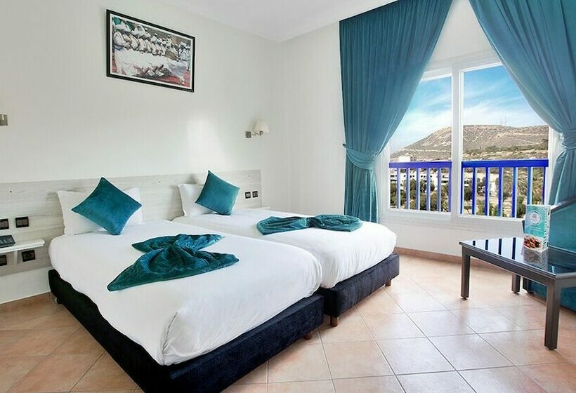 اتاق استاندارد با چشم‌انداز استخر, Tildi Hotel & Spa