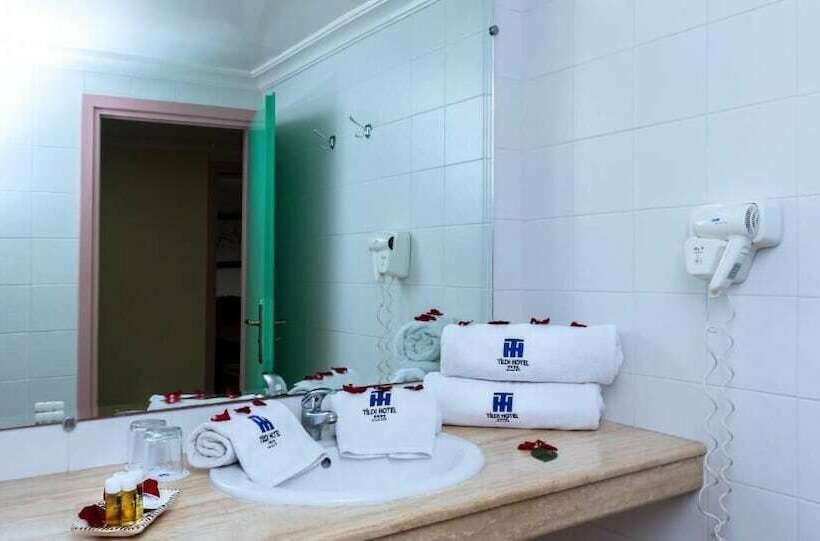 اتاق استاندارد با چشم‌انداز استخر, Tildi Hotel & Spa