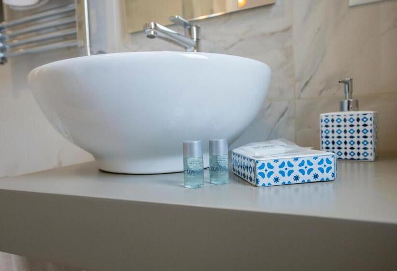 اتاق لوکس, Milazzo Aeolian Sea Port B&b