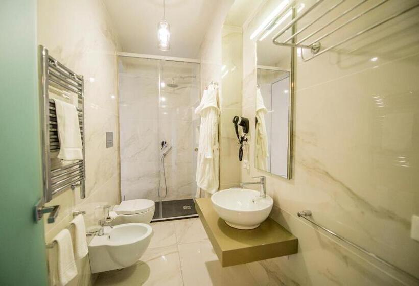 سوییت جونیور لوکس, Milazzo Aeolian Sea Port B&b