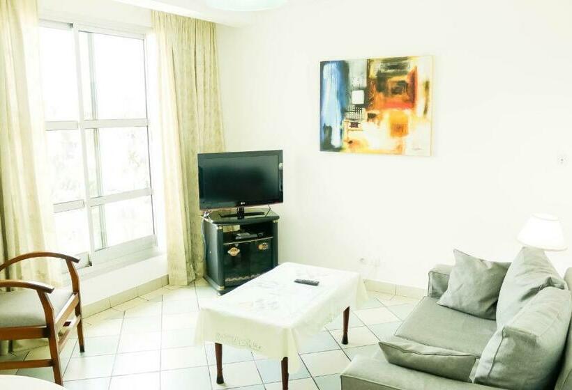 استودیوی استاندارد, Tchero Appartement 1