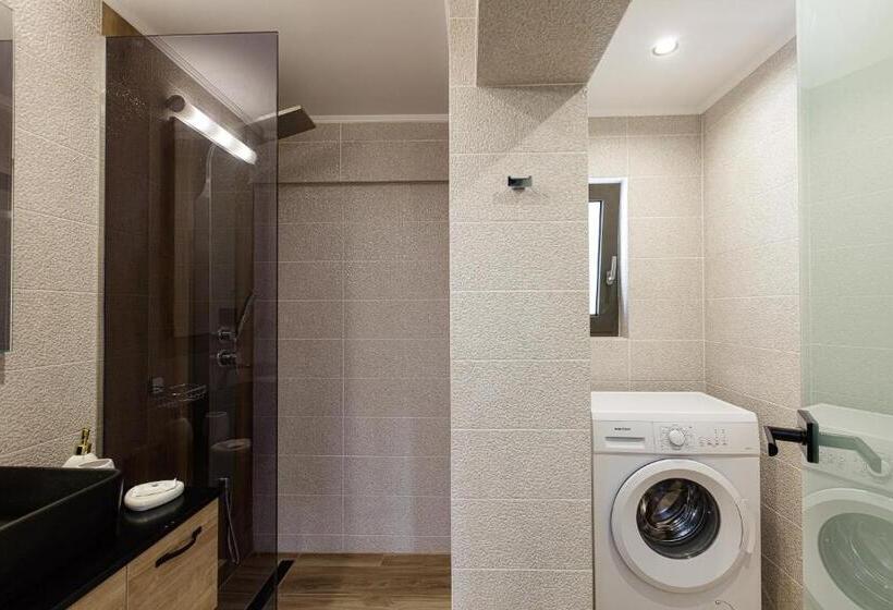 سوییت, Sapphire Blue Suites
