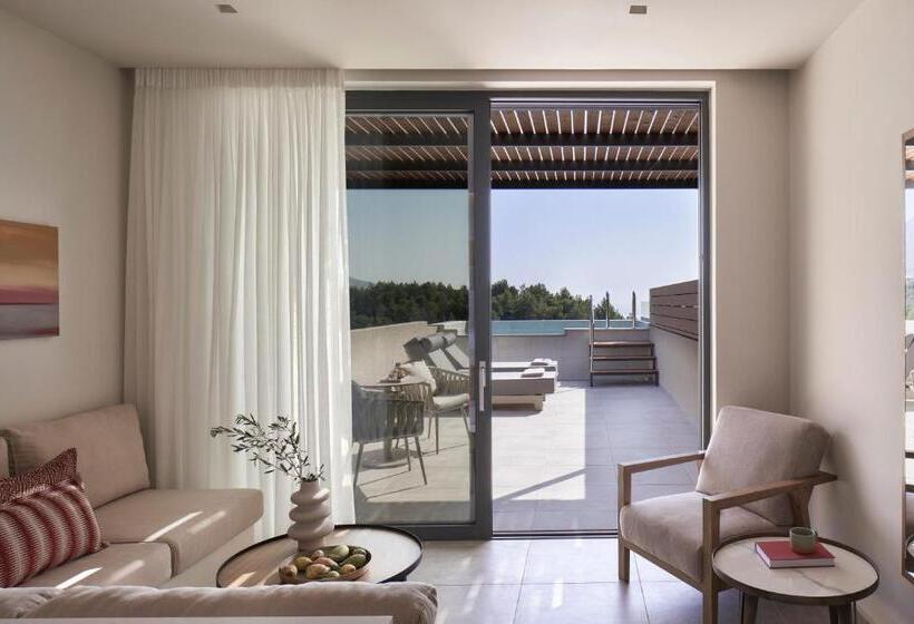 سوییت جونیور با چشم‌انداز دریا, Celestial All Suites