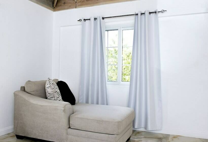 اتاق استاندارد با تخت دوبل, Pulse Suites At Villa Ronai