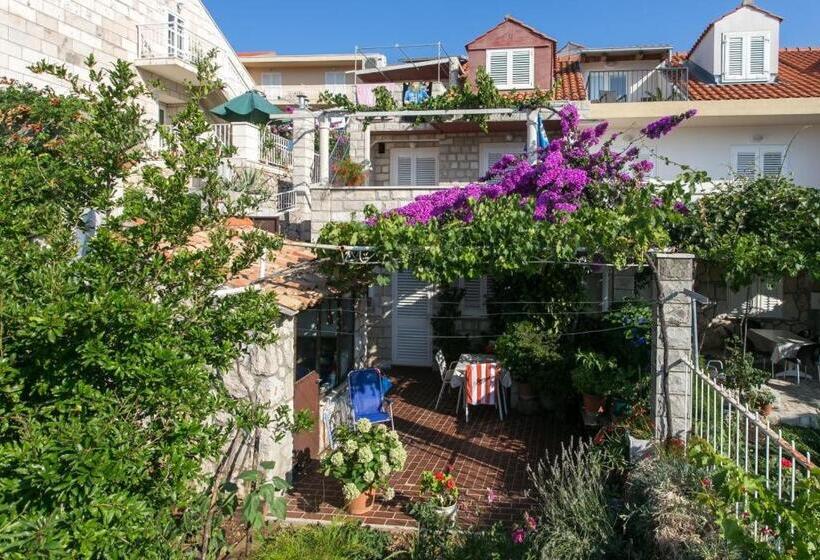 آپارتمان 1 خوابه با بالکن و چشم‌انداز دریا, Guest House Misita