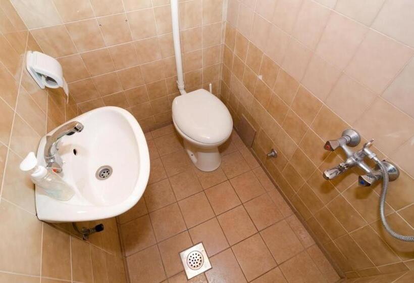 آپارتمان 1 خوابه با بالکن و چشم‌انداز دریا, Guest House Misita