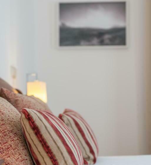 سوئیت پریمیوم, Arts In Hotel Conde Carvalhal