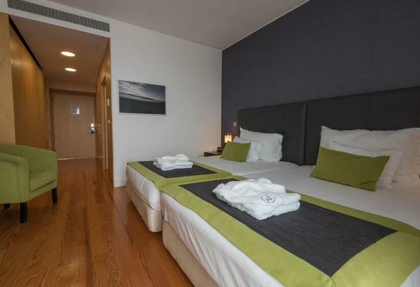 استودیوی لوکس, Arts In Hotel Conde Carvalhal