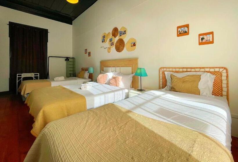 اتاق استاندارد چهارنفره با سرویس بهداشتی مشترک, Algarve Hostel