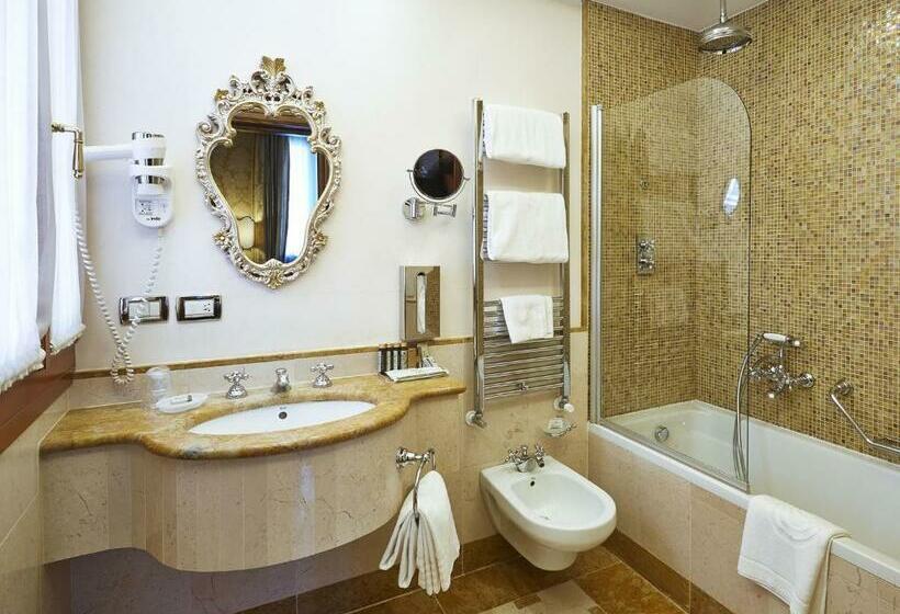 Quarto Prestige, Canal Grande