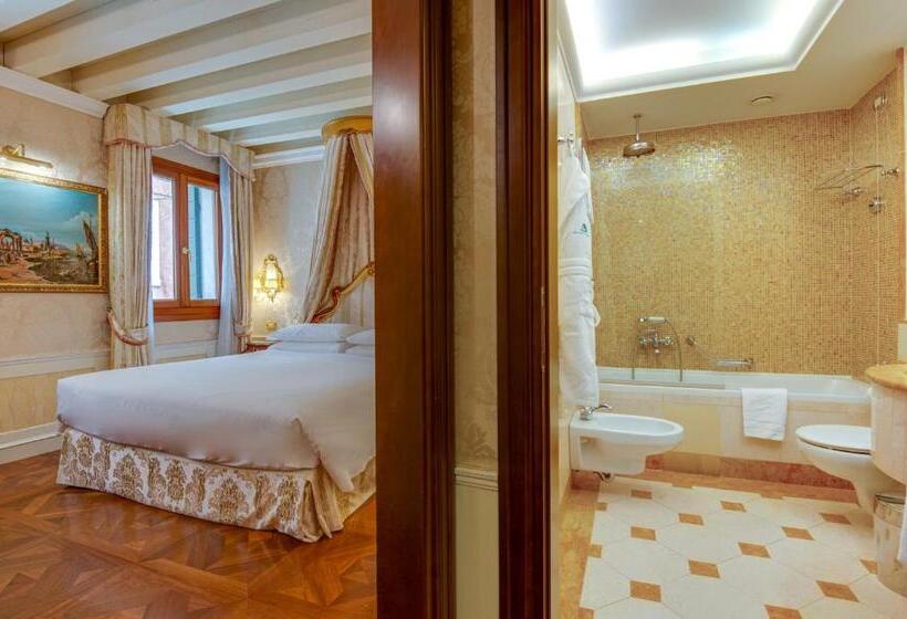 Chambre Prestige, Canal Grande