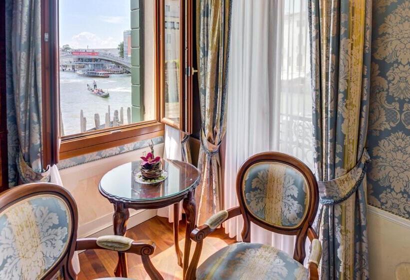 Chambre Prestige, Canal Grande