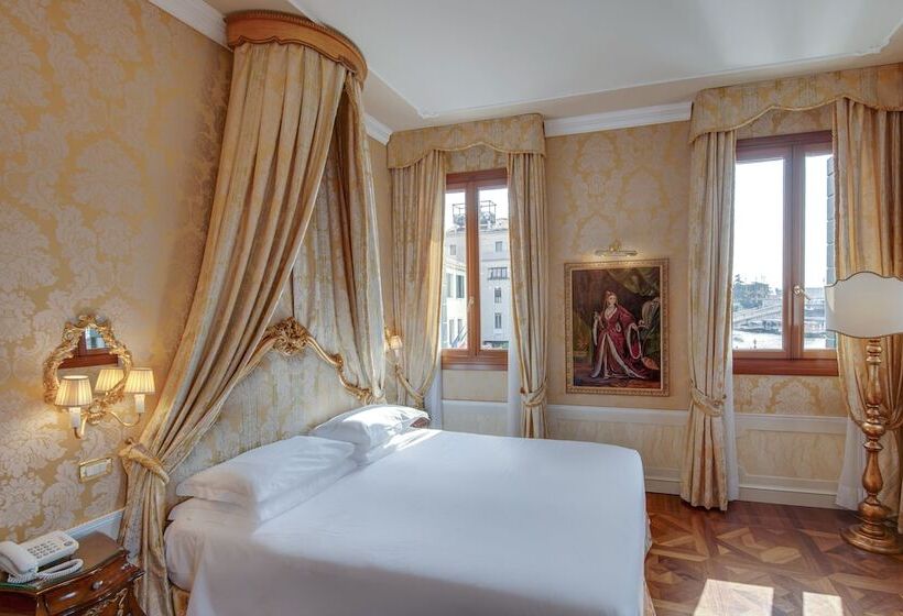 Quarto Prestige, Canal Grande