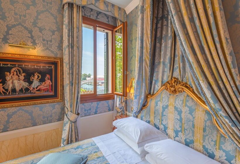 Chambre Prestige, Canal Grande