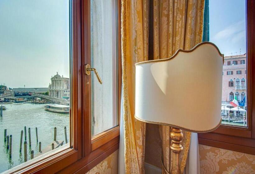 Chambre Prestige, Canal Grande