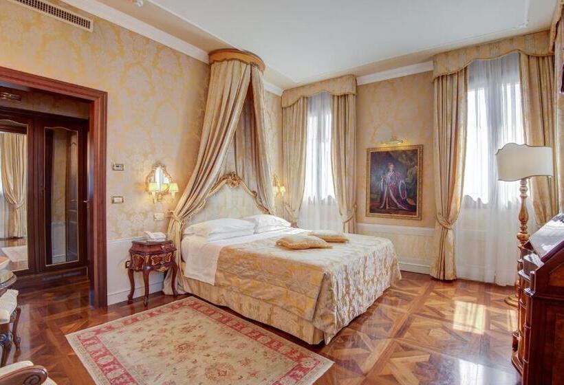 Chambre Prestige, Canal Grande