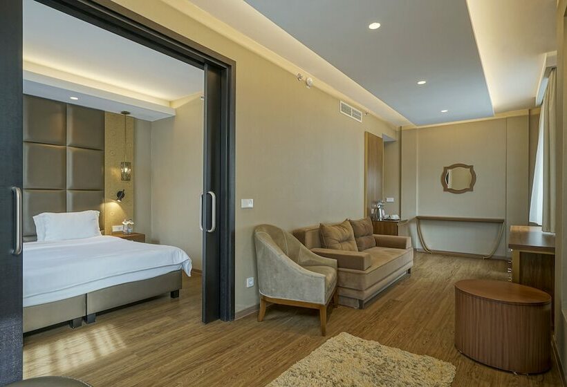 سوییت, Continental Hotel Budapest