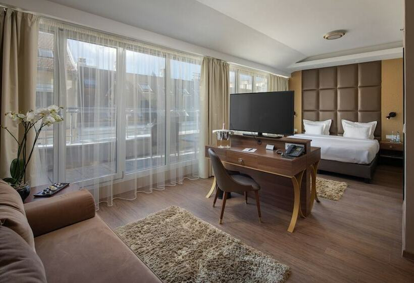 سوییت, Continental Hotel Budapest