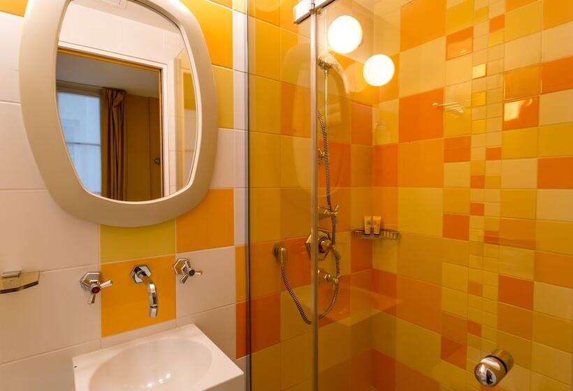 اتاق استاندارد یک نفره, Hôtel Crayon