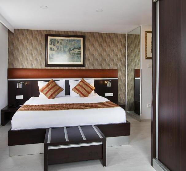 اتاق استاندارد با بالکن و چشم‌انداز دریا, Gallery Residence & Hotel Nişantaşı