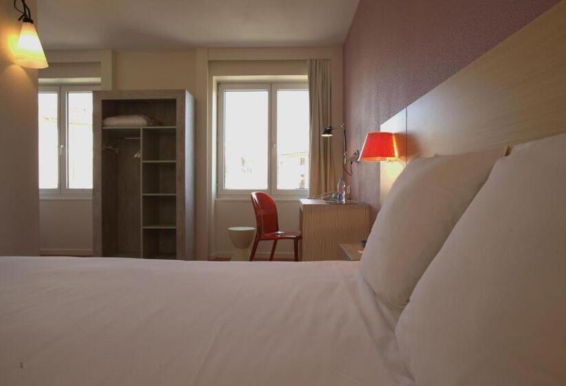 스탠다드 룸 더블 침대, Ibis Styles Le Puy En Velay