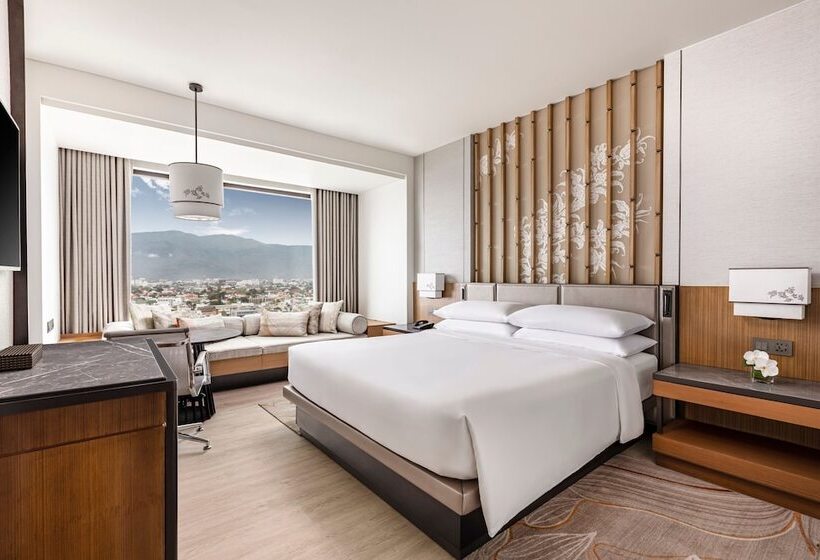 اتاق کلاب, Chiang Mai Marriott