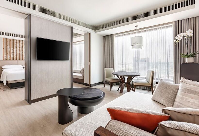 سوییت اجرایی, Chiang Mai Marriott