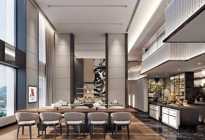 سوییت اجرایی, Chiang Mai Marriott