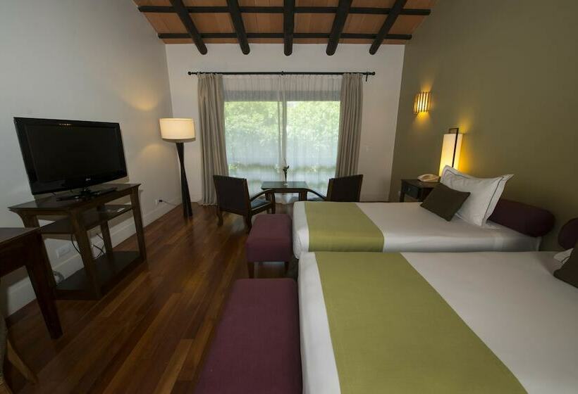 Standard Studio, Loi Suites Iguazu