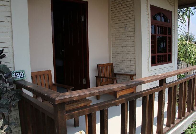 Deluxe Kamer, Puri Bunga Beach Cottages