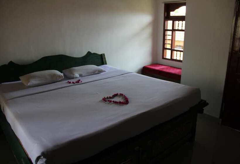 Deluxe Kamer, Puri Bunga Beach Cottages