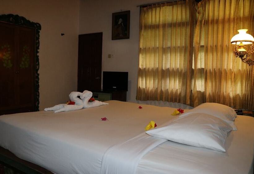 Deluxe Kamer, Puri Bunga Beach Cottages