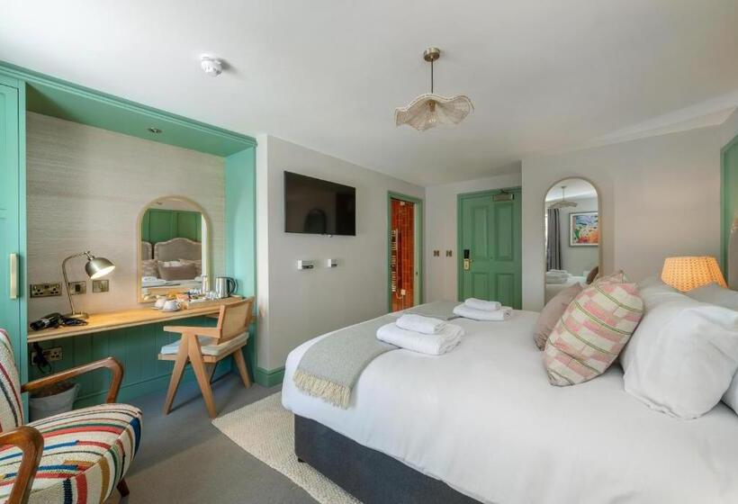 اتاق استاندارد با تخت بزرگ برای معلولان, The Railway Hotel Worthing