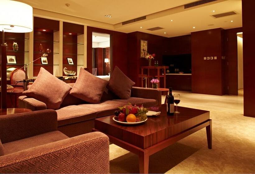 سوییت لوکس, Regal Jinfeng