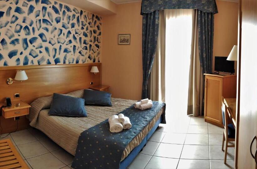 اتاق استاندارد, Bristol